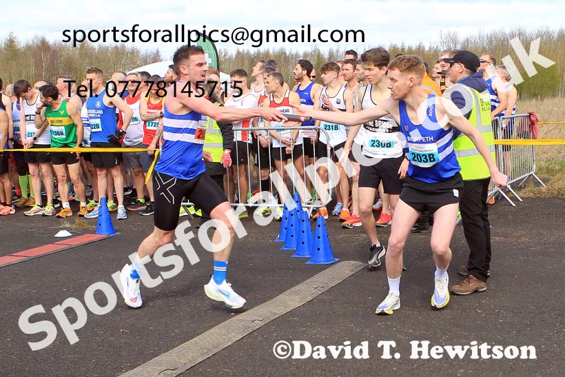 Senior mens 2023 Elswick Harriers Road Relays, Albamarle Barrack Airfield, Ouston, Northumberland. Photo: David T. Hewitson/Sports for All Pics